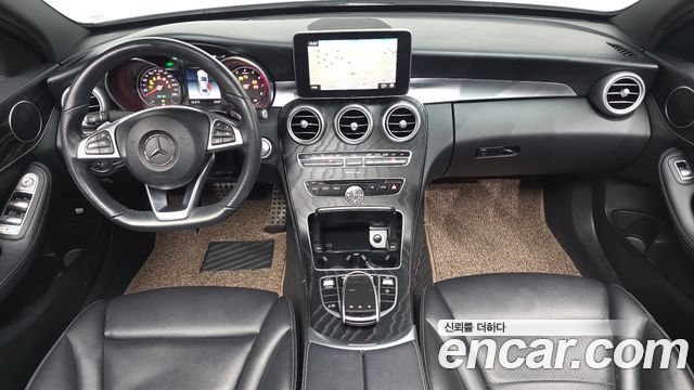 Mercedes-Benz C-Class — interior