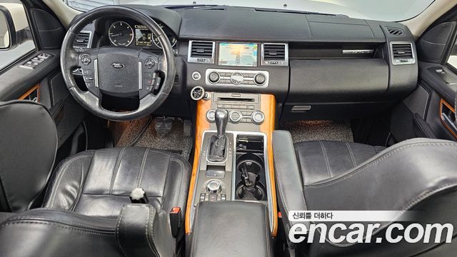 Land Rover Range Rover Sport — interior