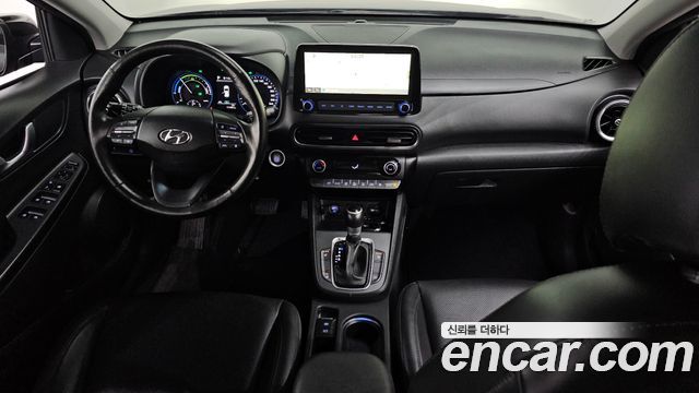 Hyundai Kona — interior