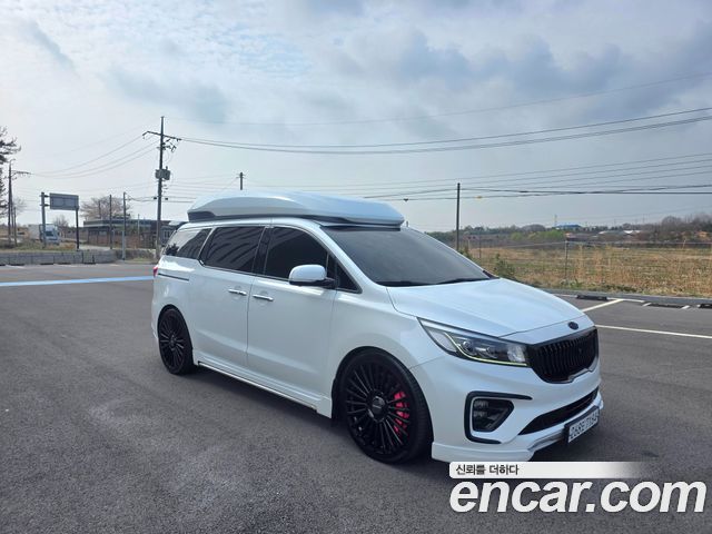 Kia Carnival — exterior