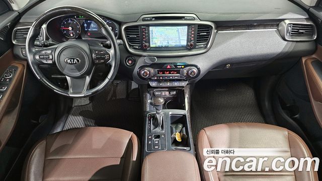 Kia Sorento — interior