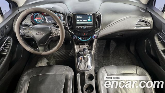 Chevrolet Korea Cruze — interior