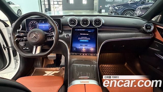 Mercedes-Benz C-Class — interior