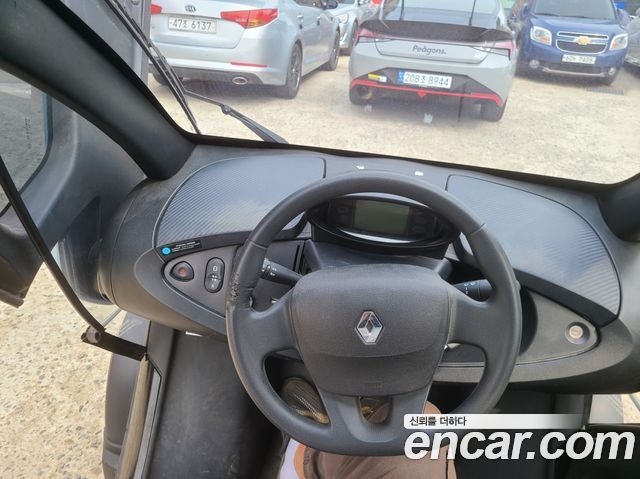 Renault Korea Twizy — interior