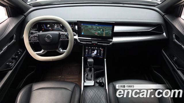 KG Mobility Torres — interior