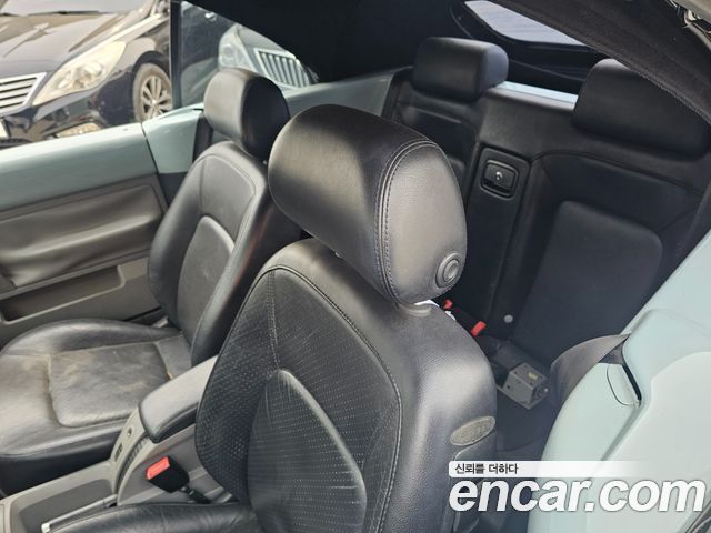Volkswagen Beetle — interior