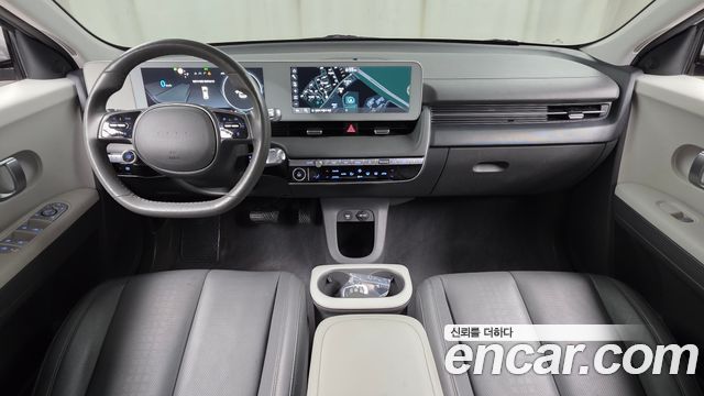 Hyundai IONIQ 5 — interior