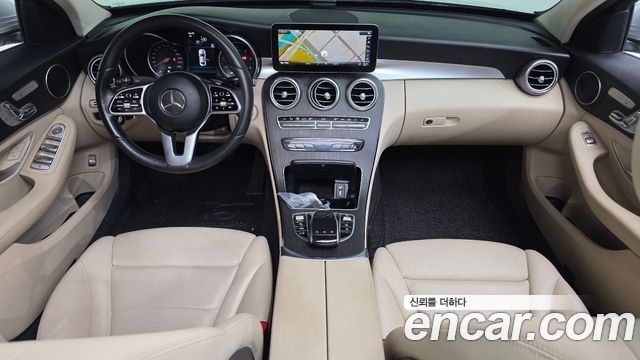 Mercedes-Benz C-Class — interior