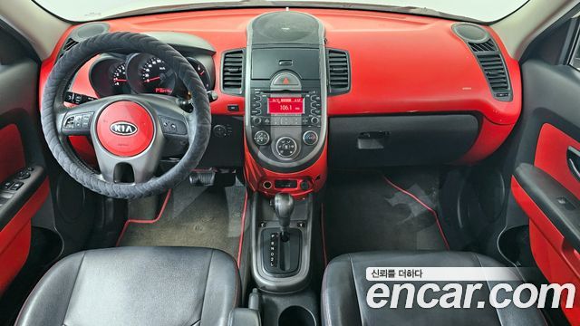 Kia Soul — interior