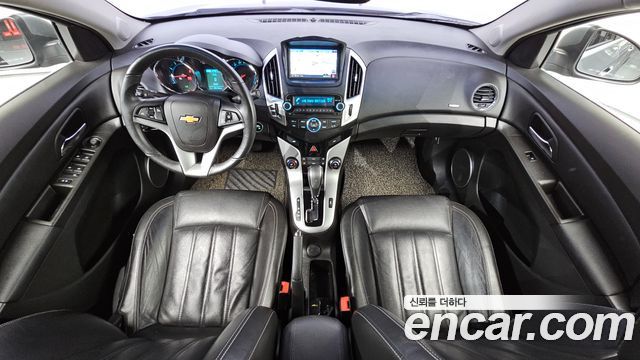 Chevrolet Korea Cruze — interior
