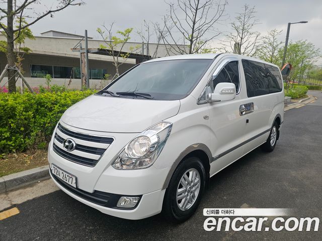 Hyundai Starex