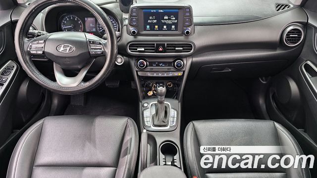 Hyundai Kona — interior