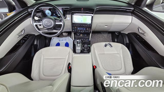 Hyundai Tucson — interior