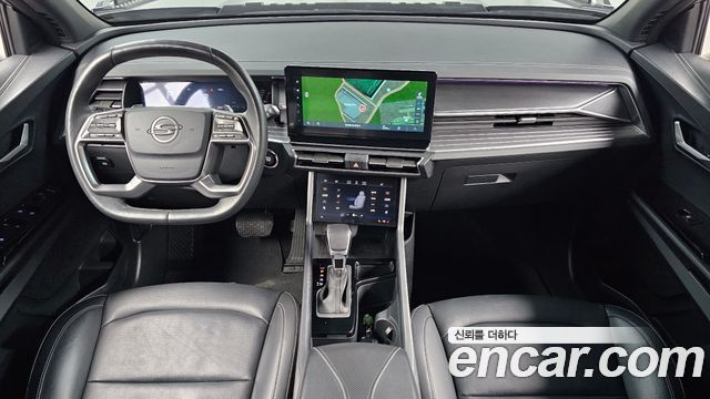 KG Mobility Torres — interior