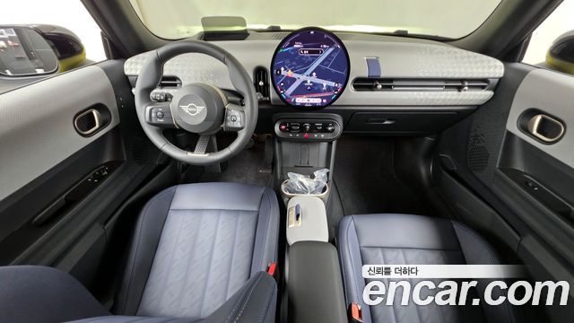 MINI Cooper — interior