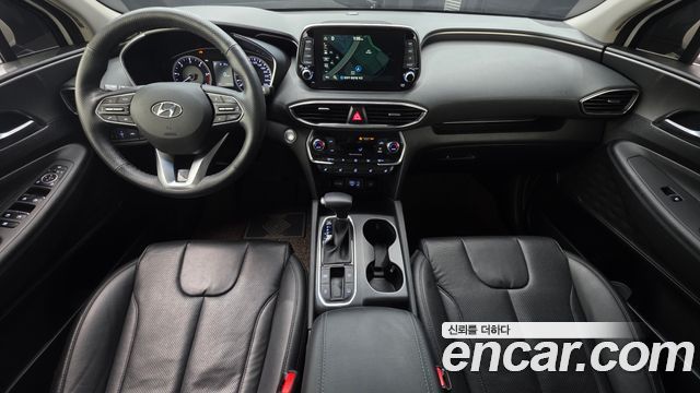 Hyundai Santa Fe — interior