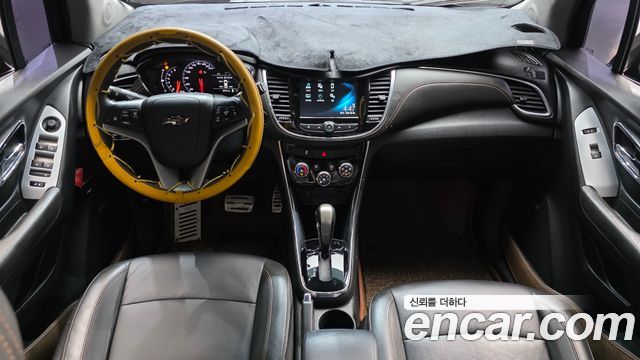 Chevrolet Korea Trax — interior