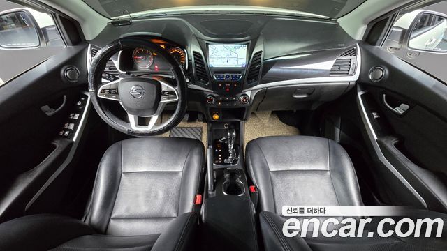 KG Mobility Korando — interior