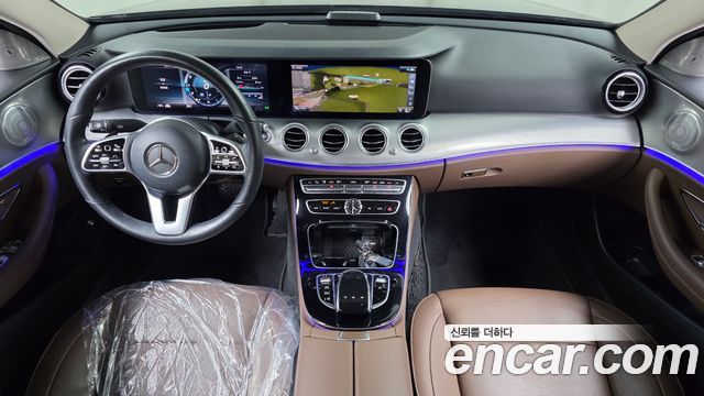 Mercedes-Benz E-Class — interior