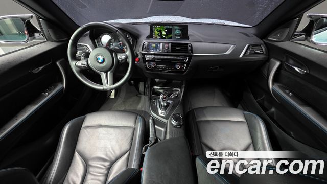 BMW M2 — interior