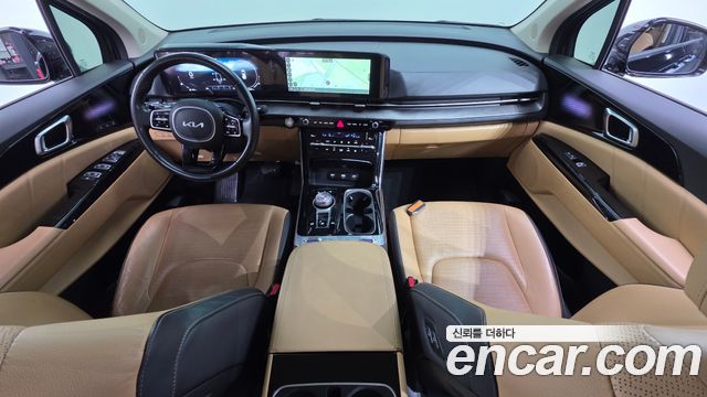 Kia Carnival — interior