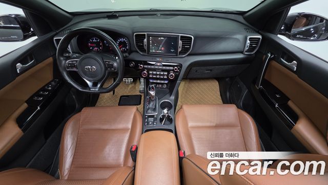 Kia Sportage — interior