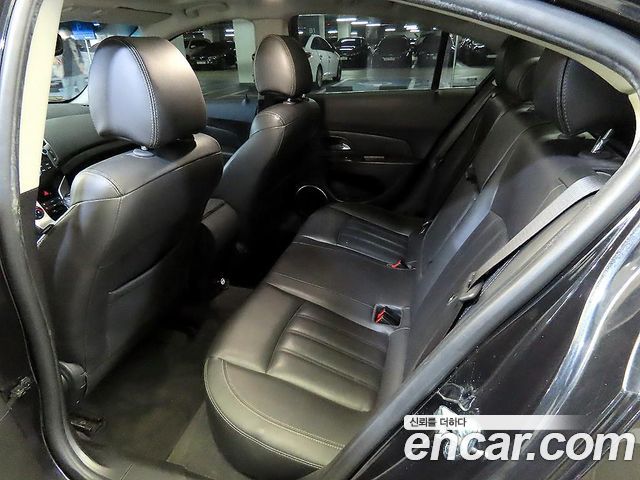 Chevrolet Korea Cruze — interior