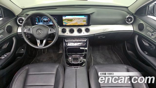 Mercedes-Benz E-Class — interior