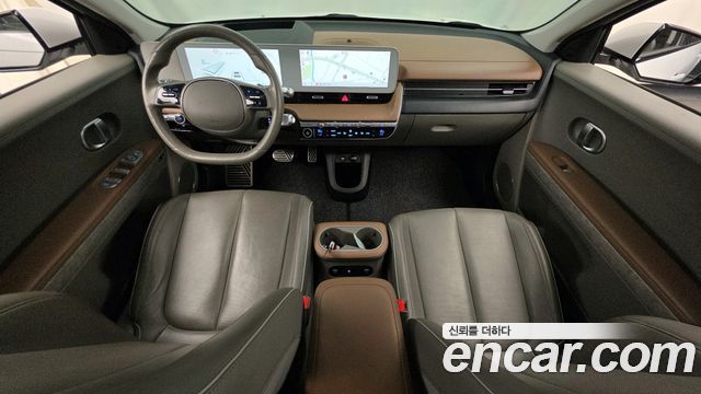 Hyundai IONIQ 5 — interior