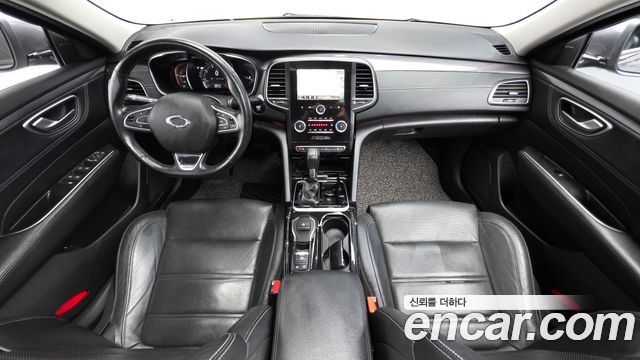 Renault Korea SM6 — interior
