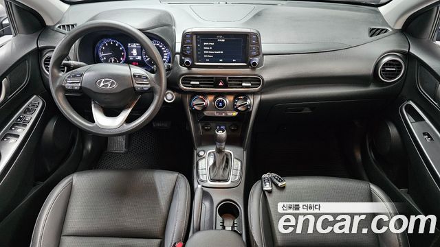 Hyundai Kona — interior
