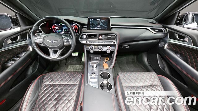 Genesis G70 — interior