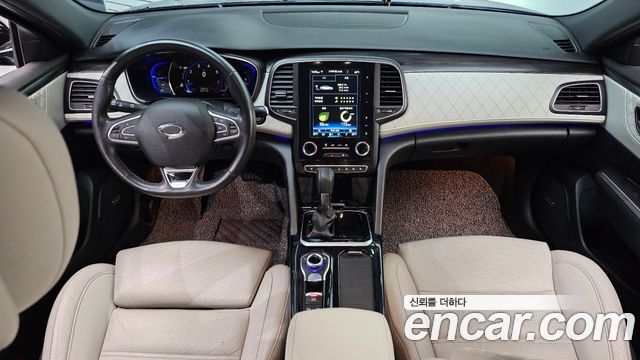 Renault Korea SM6 — interior
