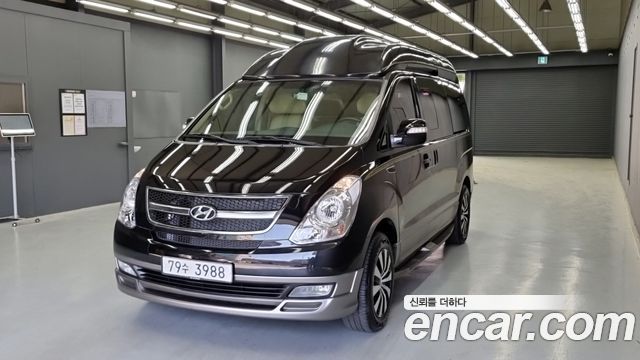 Hyundai Starex — exterior
