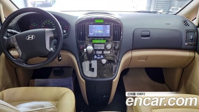 Hyundai Starex — interior