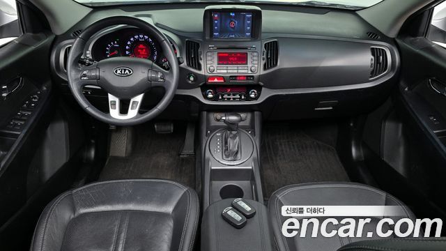 Kia Sportage — interior