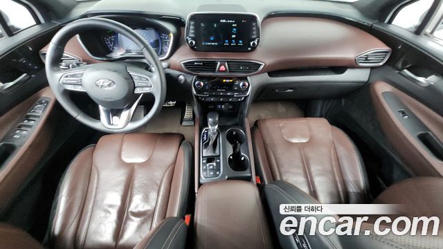 Hyundai Santa Fe — interior