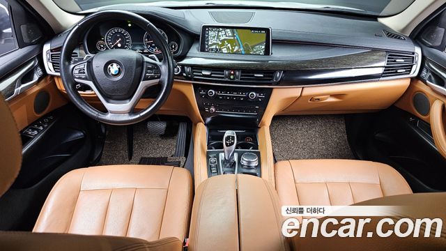 BMW X6 — interior