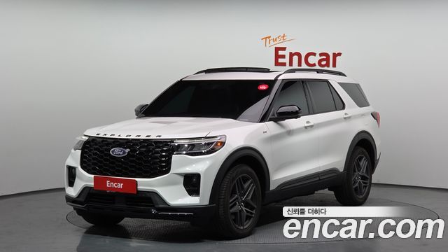 Ford Explorer — exterior