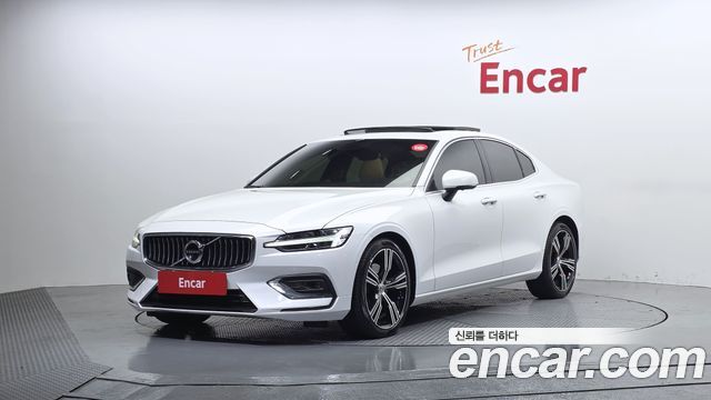Volvo S60 — exterior