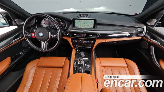 BMW X5M — interior