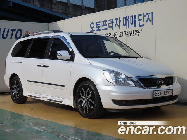 Kia Carnival — exterior