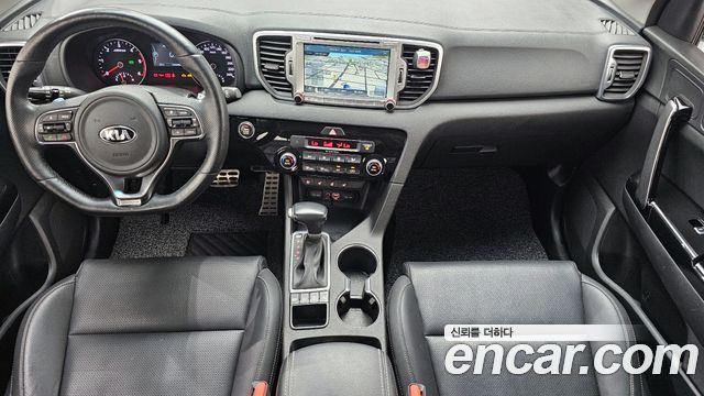 Kia Sportage — interior