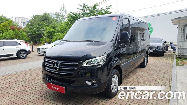 Mercedes-Benz Sprinter — exterior