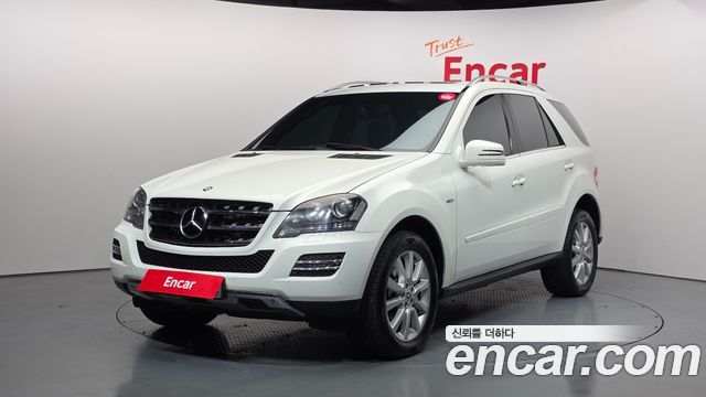 Mercedes-Benz M-Class — exterior