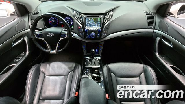 Hyundai i40 — interior