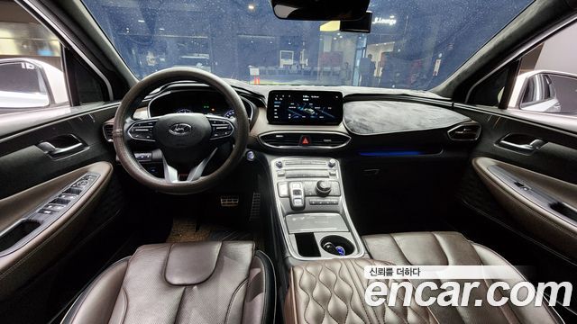 Hyundai Santa Fe — interior