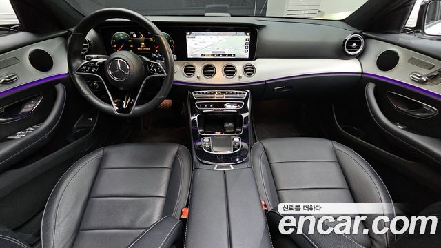 Mercedes-Benz E-Class — interior