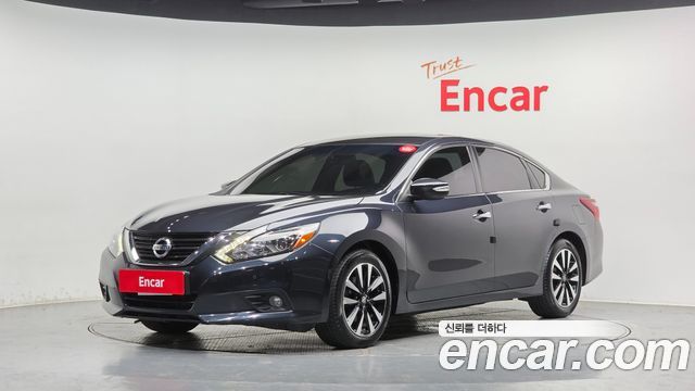 Nissan Altima — exterior