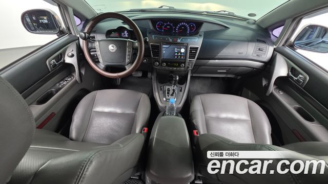 KG Mobility Korando — interior